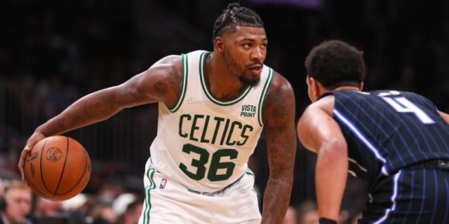 向控球后卫转型 绿军新赛季意欲激活全能斯玛特