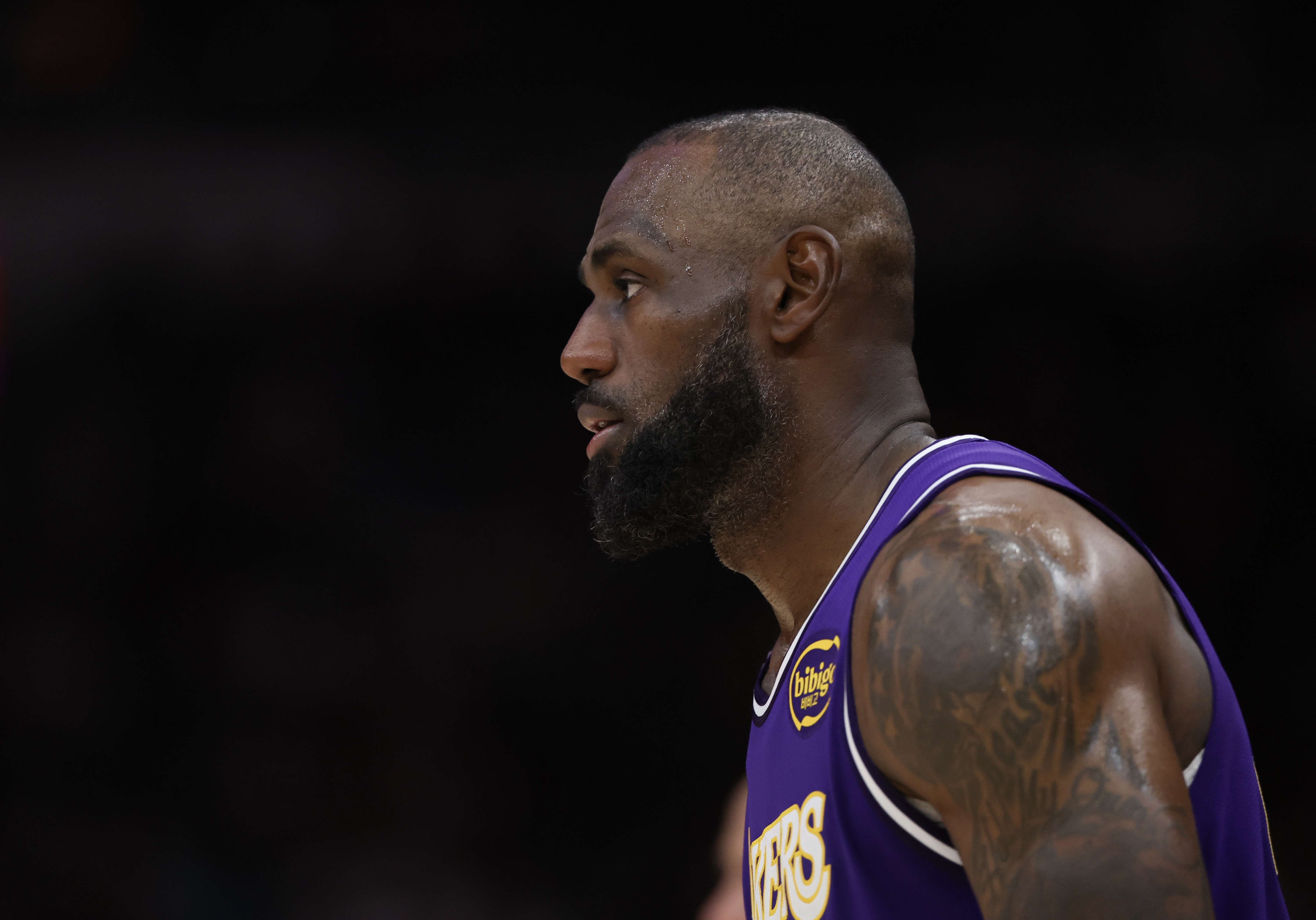 九游娱乐入口-阿特金森：面对换防我们通常能让莫布里惩罚 但詹姆斯单防防住了