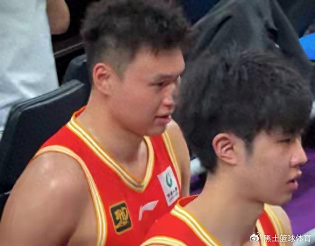 九游娱乐官网入口-上海男篮领跑CBA，真正对手藏身后，不是广东！|季后赛|浙江广厦|上海队|锋线|张镇麟_新浪体育_新浪新闻